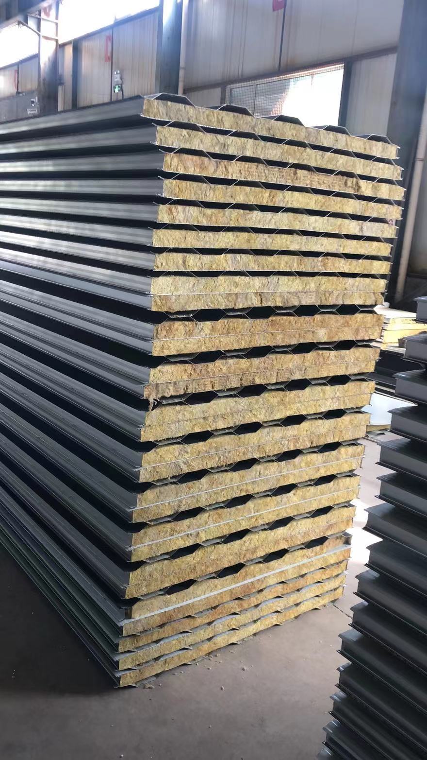 閉口樓承板的特點(diǎn)及優(yōu)勢(shì)是什么？